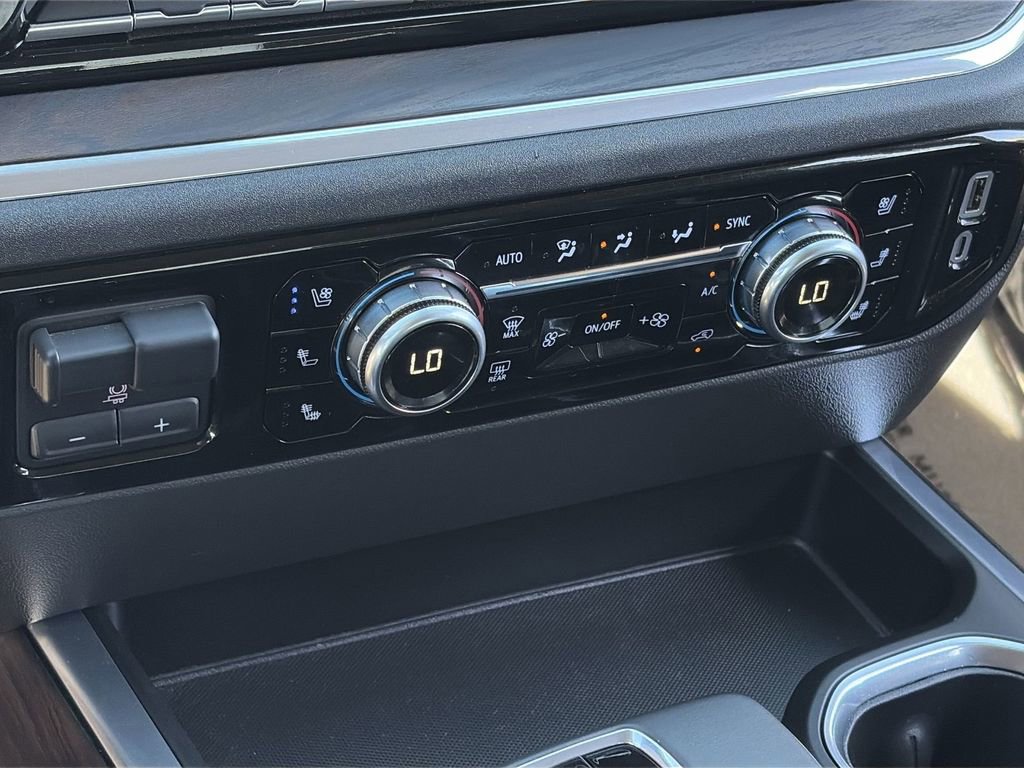 Used 2025 GMC Sierra 1500 SLT w/ SLT Premium Package image 18