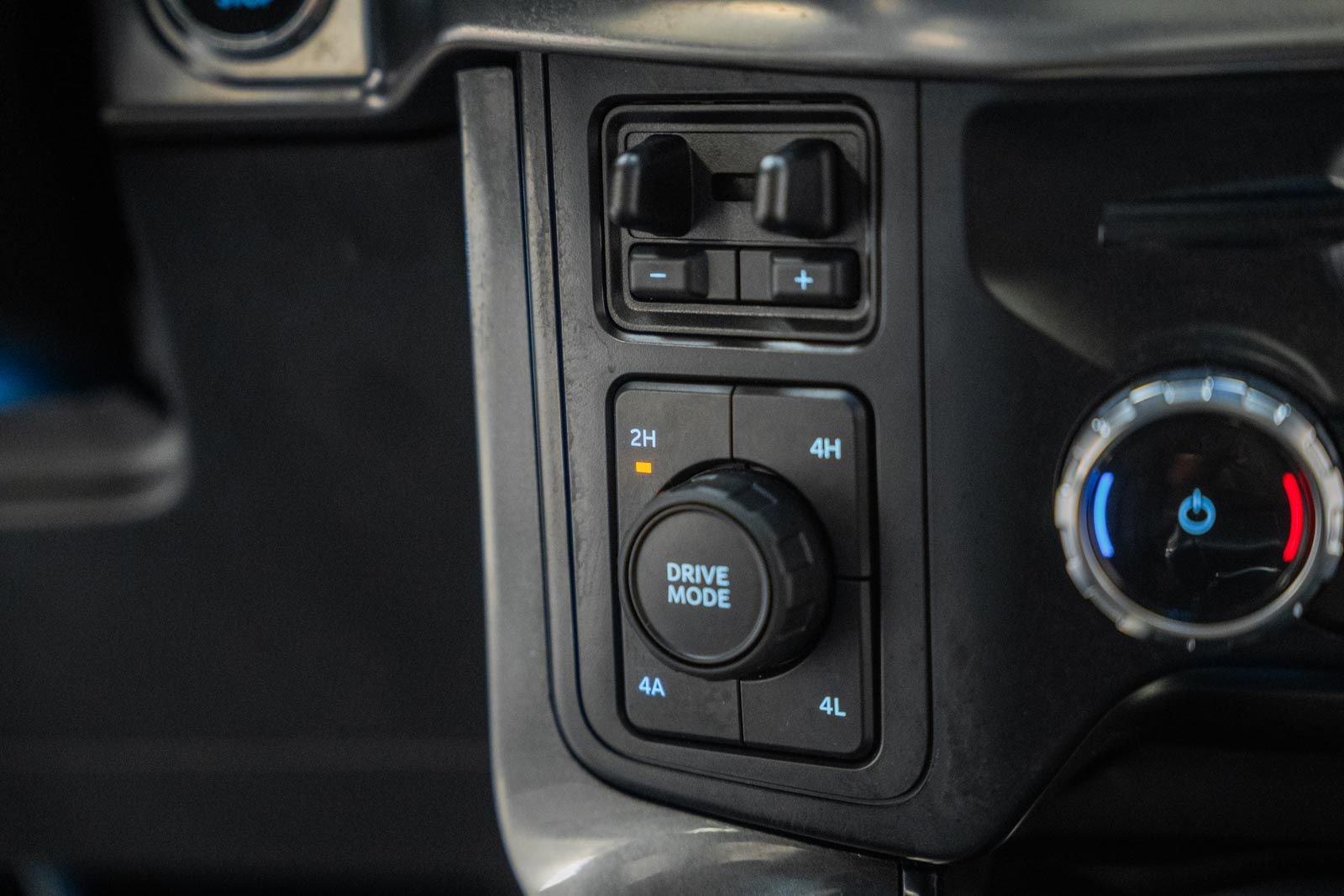 Certified 2023 Ford F150 Lariat w/ Equipment Group 502A High image 35