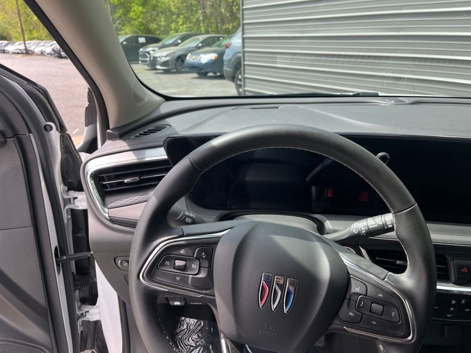 Used 2025 Buick Encore GX Preferred image 29