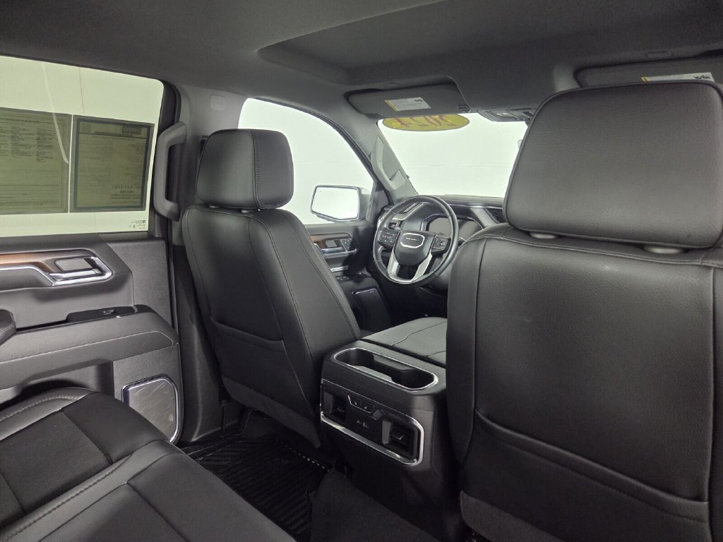 Used 2024 GMC Sierra 1500 Denali w/ Technology Package RWD image 32