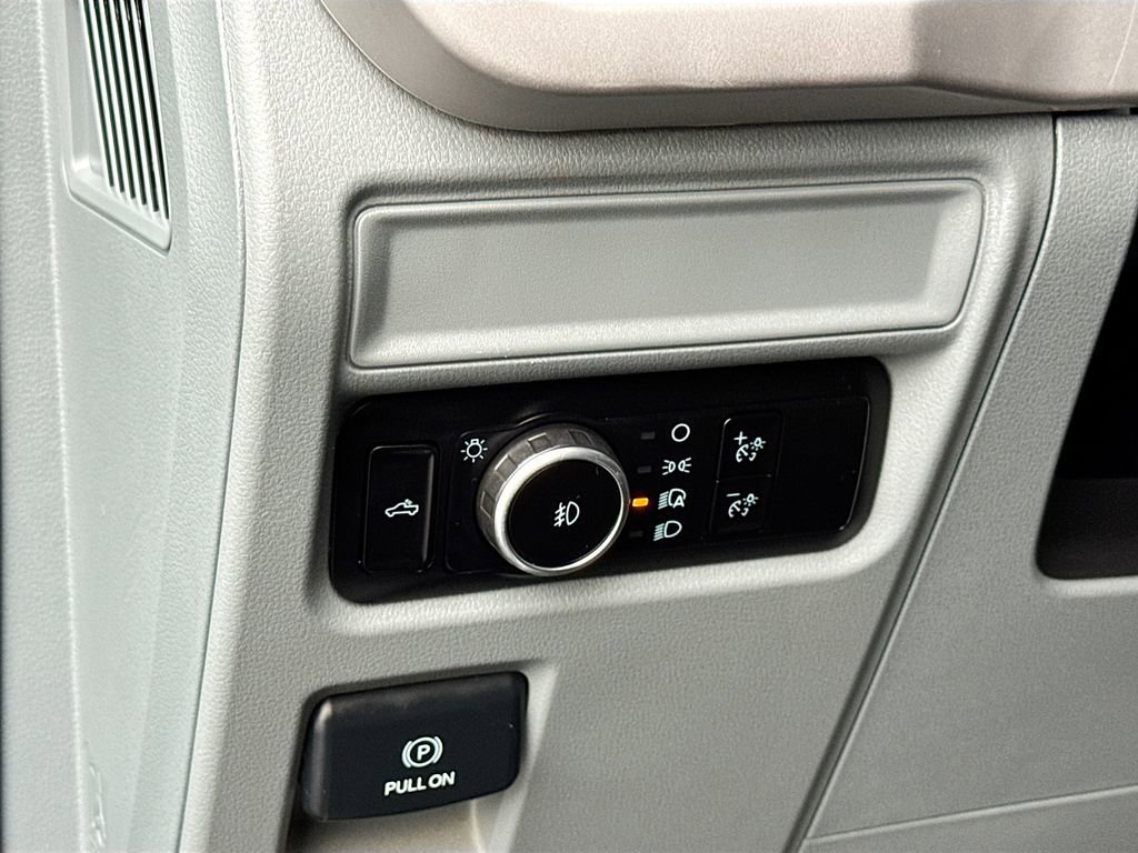 Used 2023 Ford F150 XLT w/ Trailer Tow Package image 25