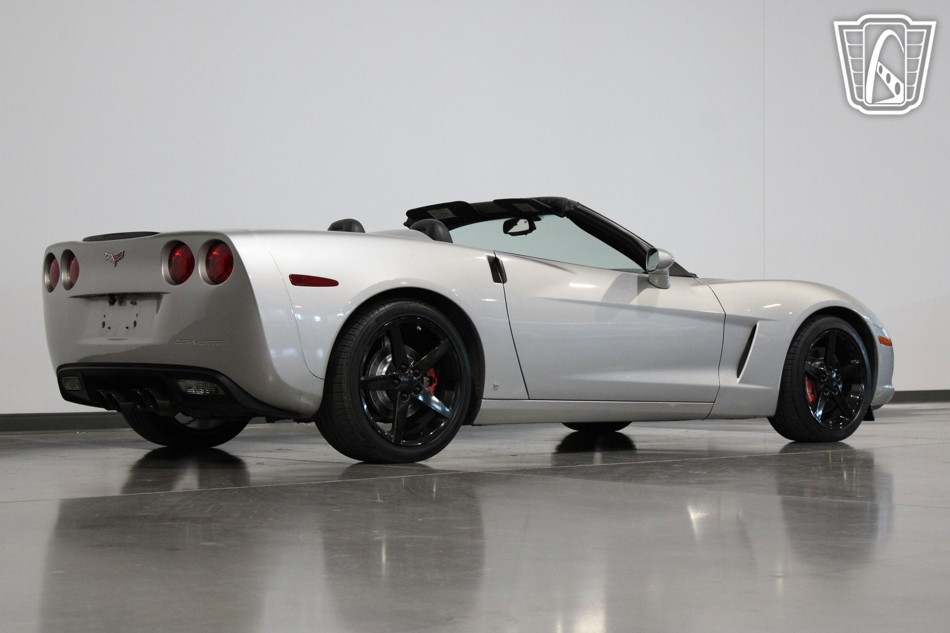 Used 2005 Chevrolet Corvette w/ Preferred Equipment Group RWD image 17