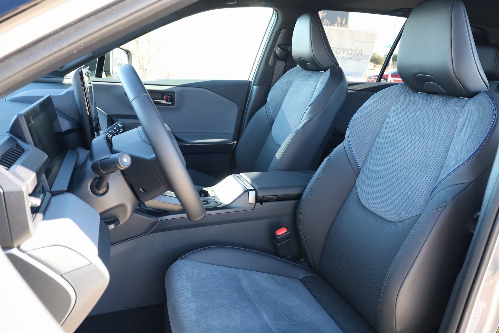 New 2026 Toyota RAV4 XSE AWD/4WD image 29