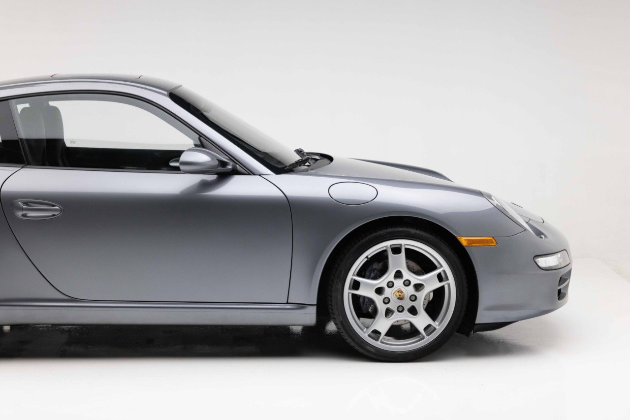 Used 2006 Porsche 911 Carrera RWD image 25