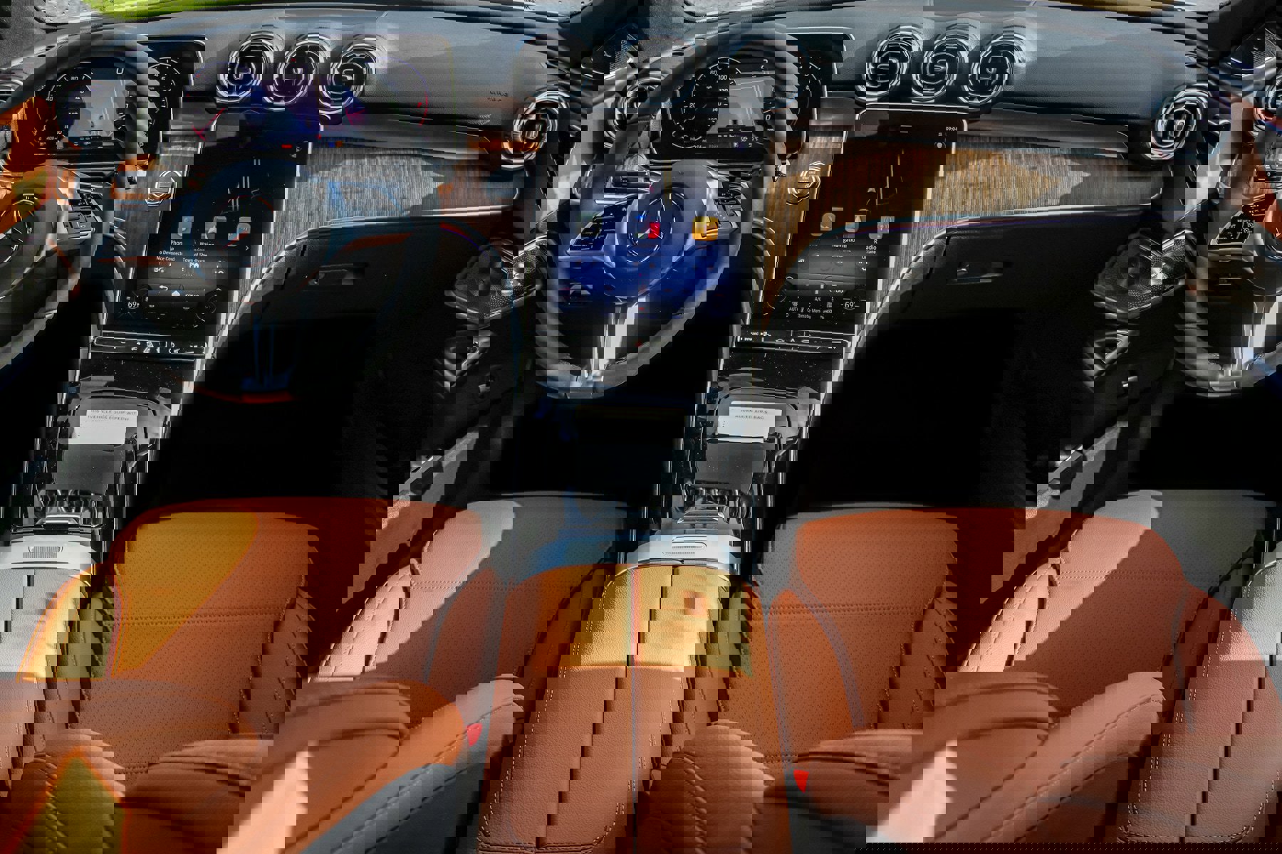 New 2025 Mercedes-Benz C 300 4MATIC Sedan image 9