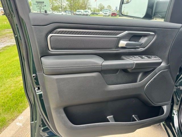 New 2026 RAM 1500 Big Horn w/ Night Edition AWD/4WD image 8