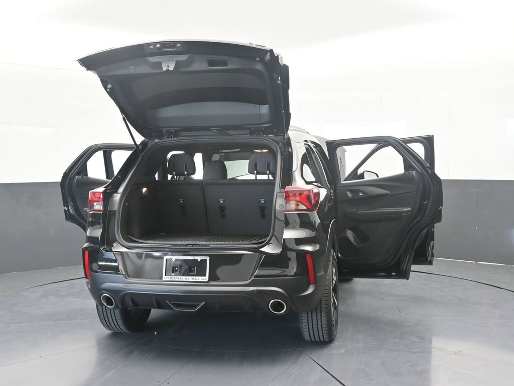 Used 2023 Chevrolet TrailBlazer RS w/ Convenience Package image 77