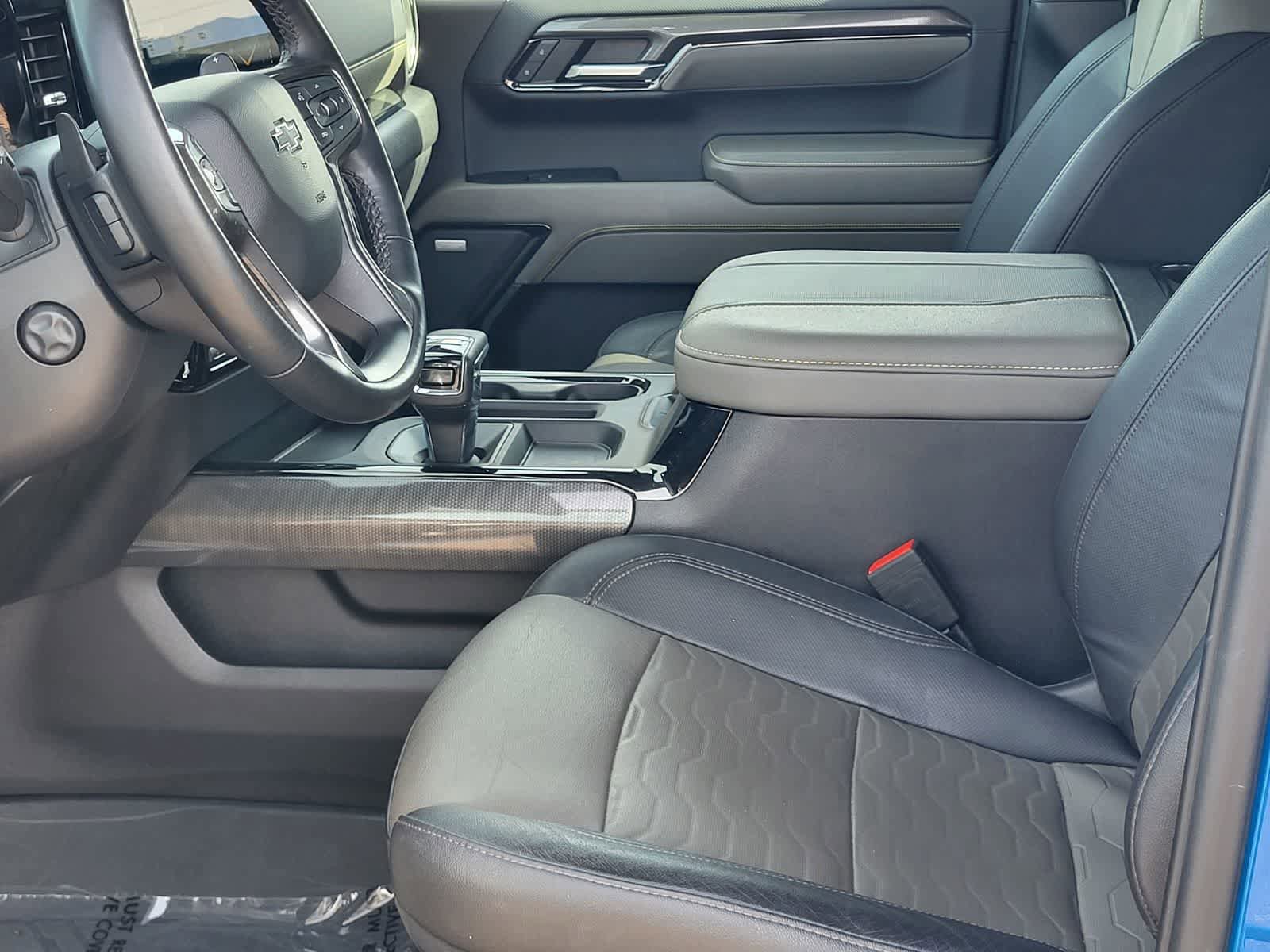 Used 2023 Chevrolet Silverado 1500 ZR2 w/ Technology Package image 27