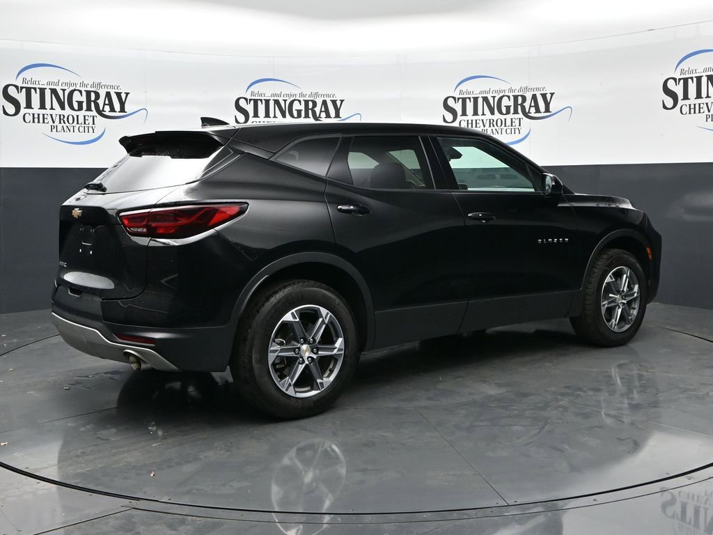 Used 2025 Chevrolet Blazer LT image 7