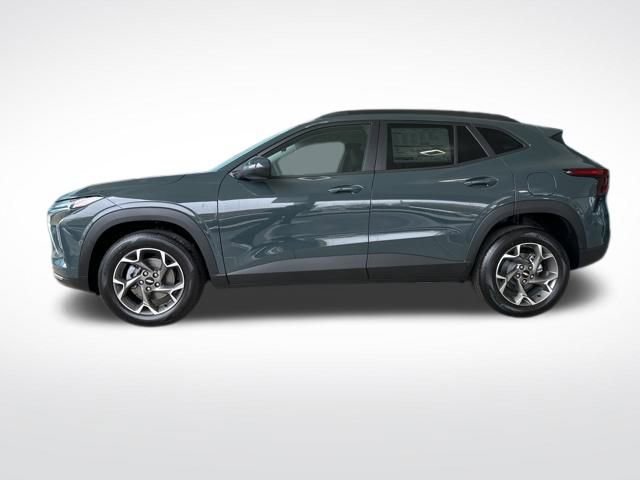 New 2026 Chevrolet Trax LT image 2