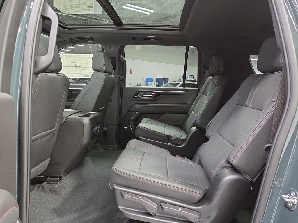 New 2026 Chevrolet Suburban RST image 35