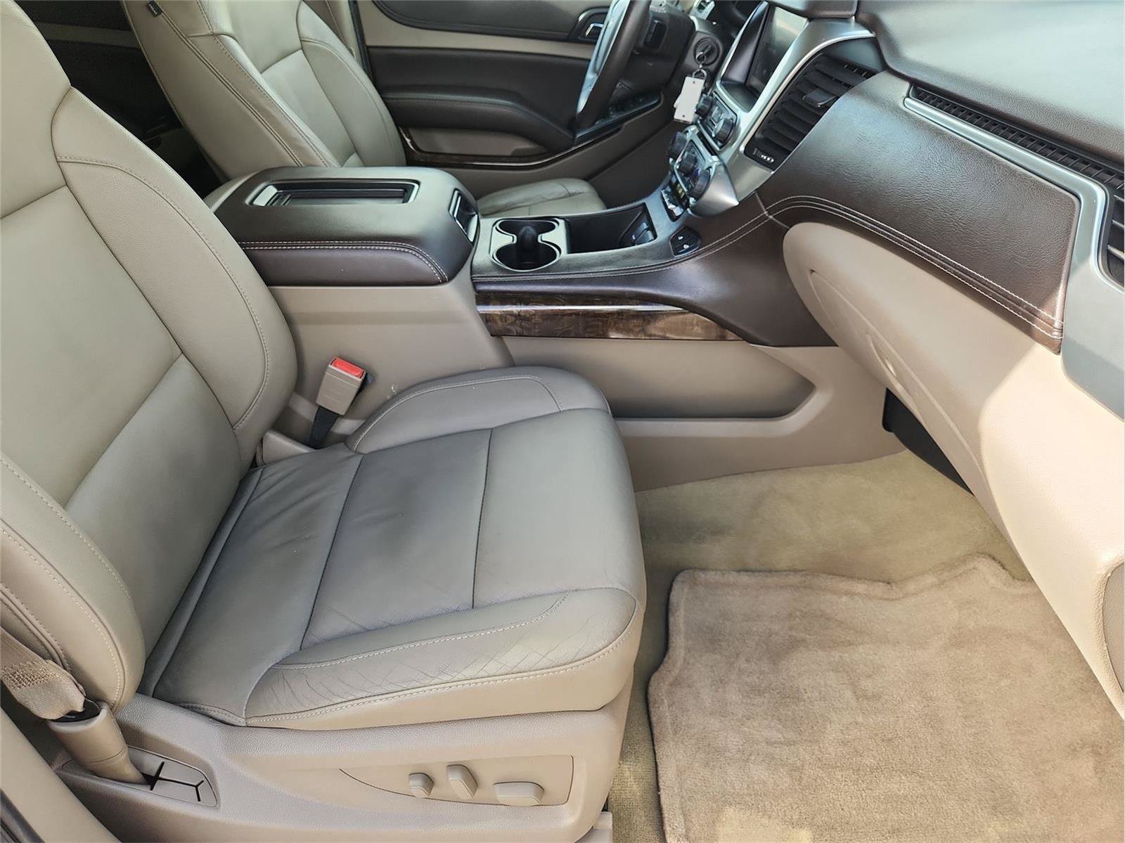 Used 2015 Chevrolet Suburban LT RWD image 26