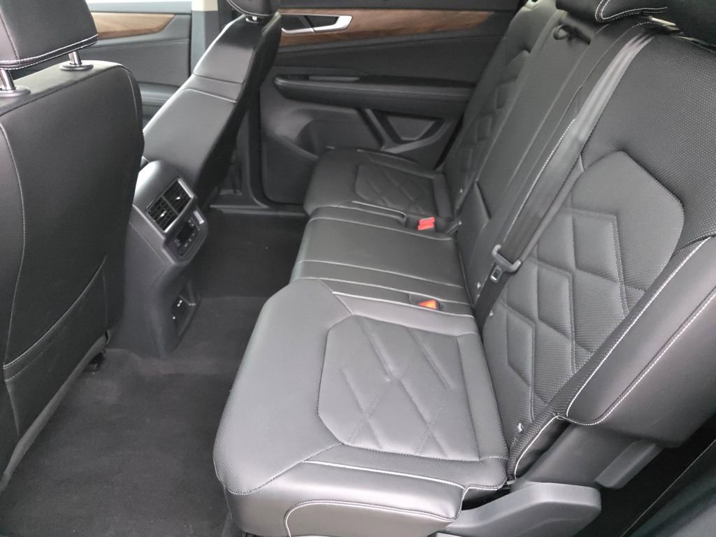 New 2024 Volkswagen Atlas SE AWD/4WD image 13