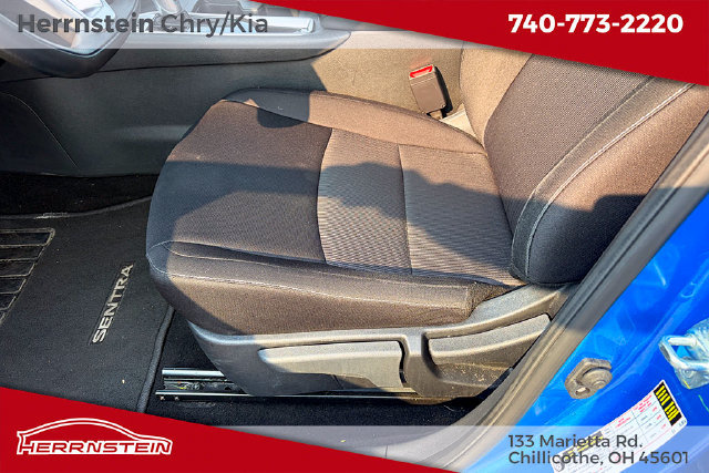 Used 2025 Nissan Sentra SV FWD image 16