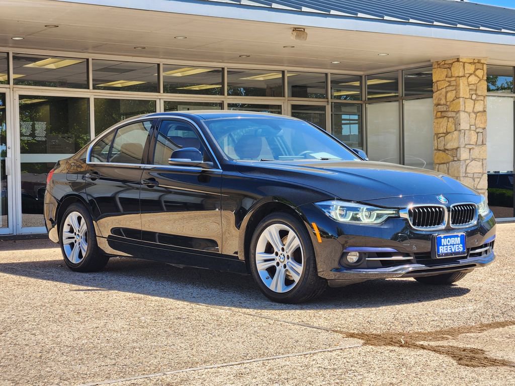 Used 2017 BMW 330i xDrive Sedan AWD/4WD image 3