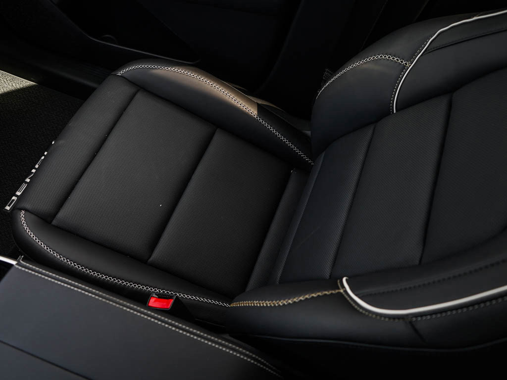 New 2026 GMC Terrain Denali w/ LPO, Floor Liner Package image 26