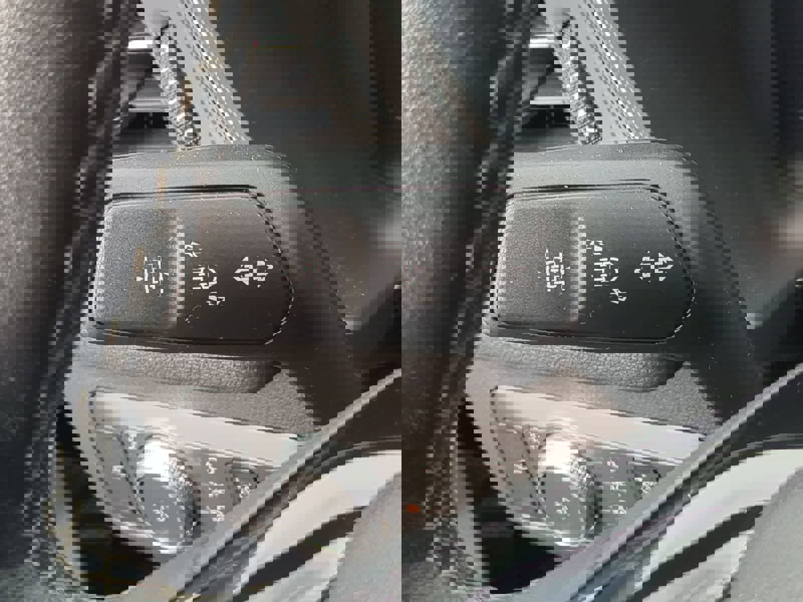 Used 2022 Ford Escape Titanium w/ Titanium Elite Package image 26