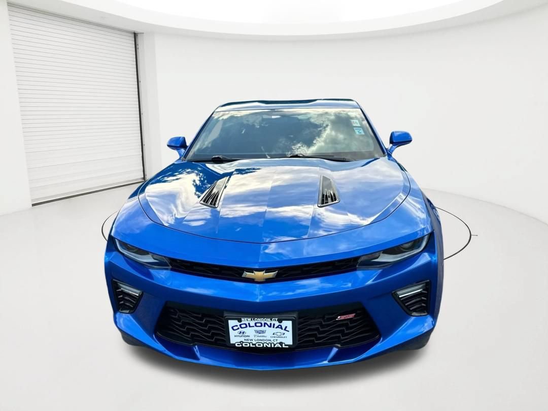Used 2018 Chevrolet Camaro SS RWD image 2
