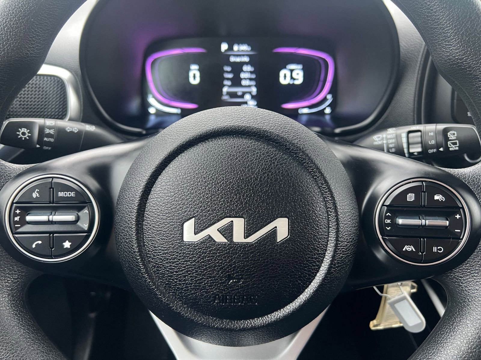 Used 2025 Kia Soul LX w/ LX Technology Package image 25