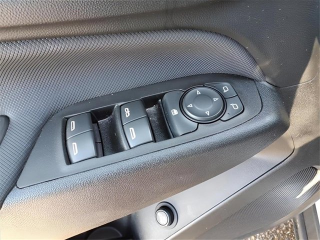 Used 2022 Chevrolet Equinox RS w/ Infotainment Package image 12