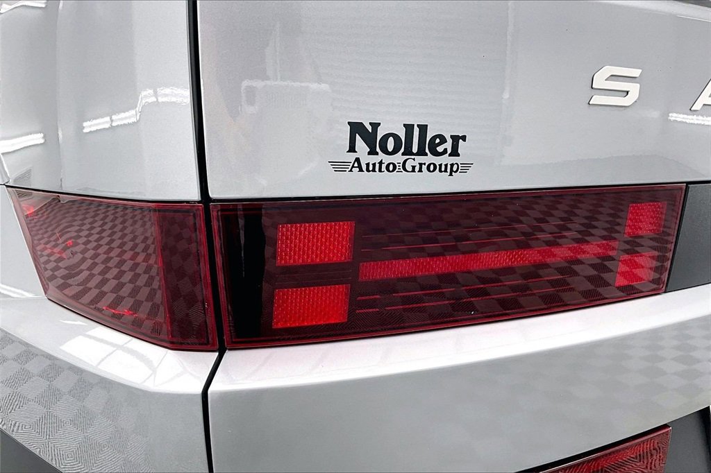 Used 2025 Hyundai Santa Fe SE image 31