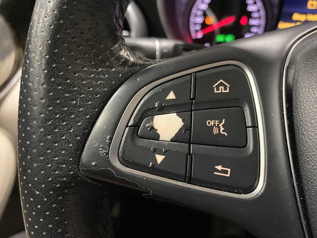 Used 2018 Mercedes-Benz GLC 300 image 8