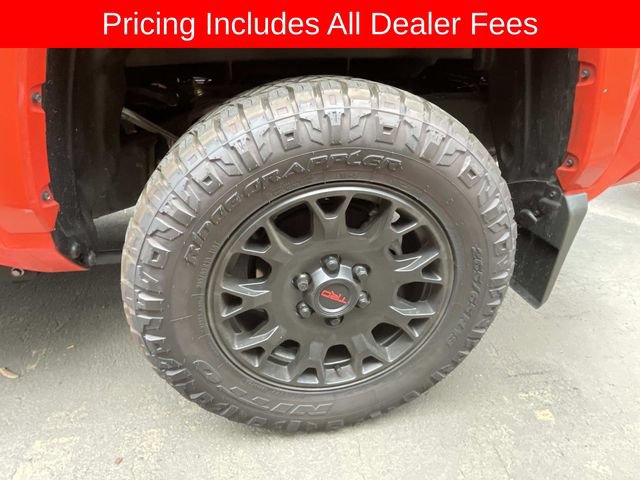 Used 2024 Toyota Tacoma TRD Sport w/ TRD Sport Upgrade Package AWD/4WD image 4