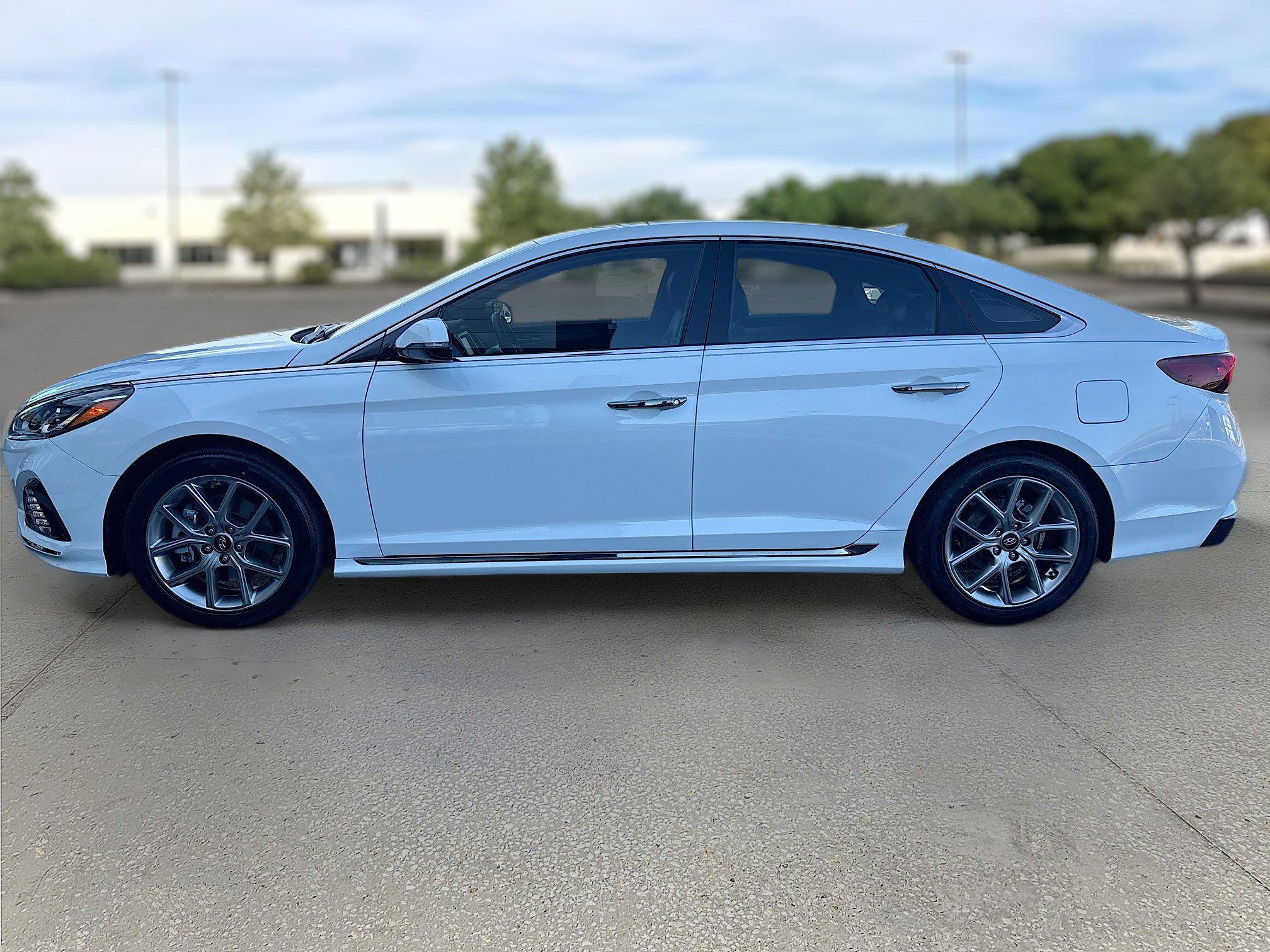 Used 2018 Hyundai Sonata Sport FWD image 4