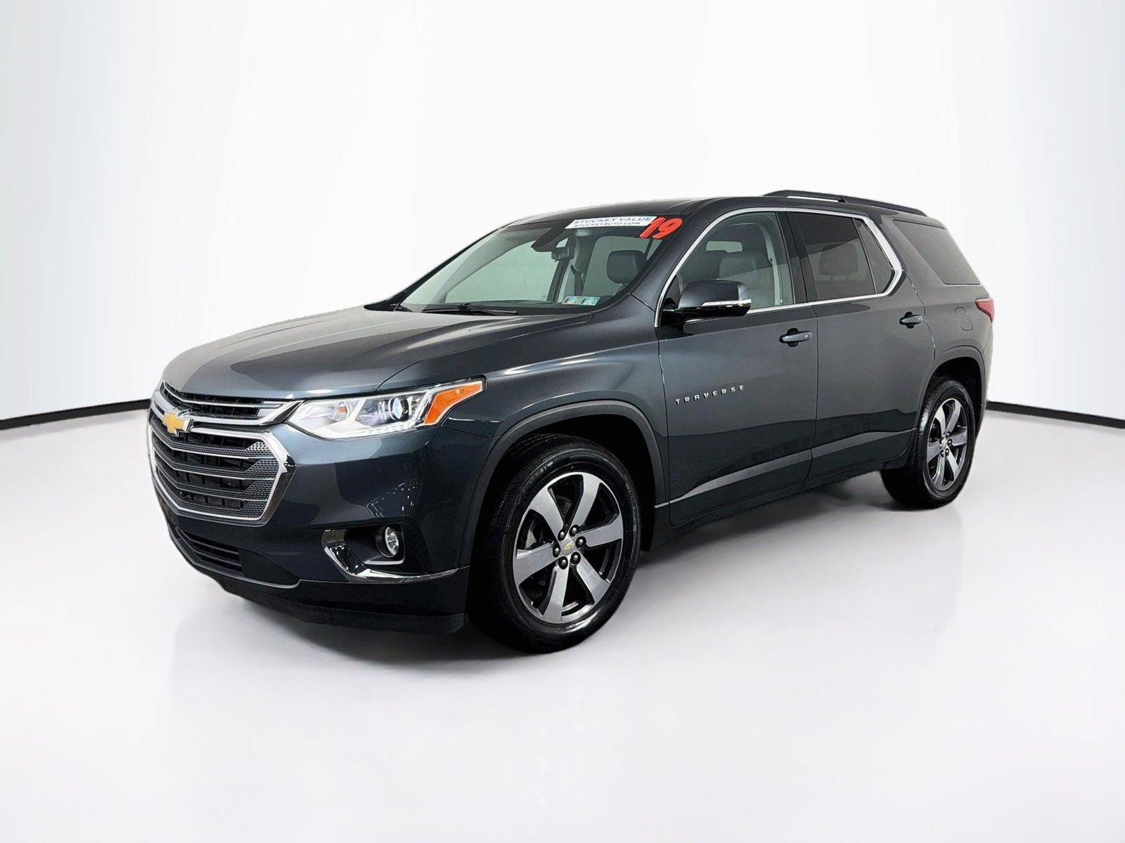 Used 2019 Chevrolet Traverse LT w/ LT Premium Package AWD/4WD image 7