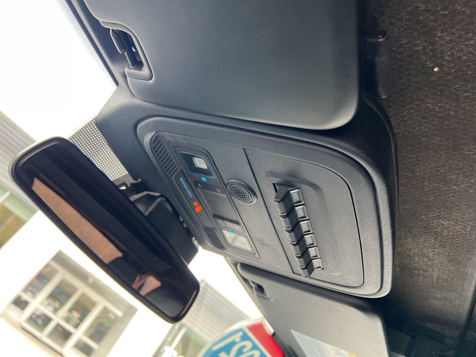 Used 2021 Ford Bronco Badlands image 25