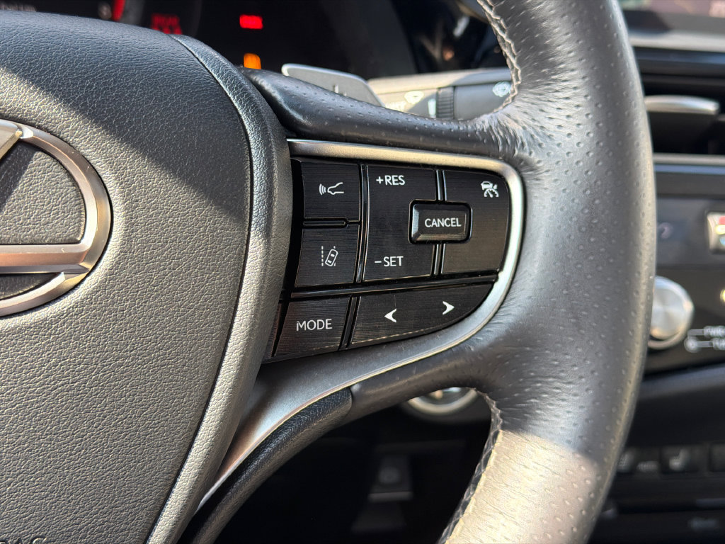 Used 2022 Lexus ES 350 F Sport w/ Accessory Package FWD image 23