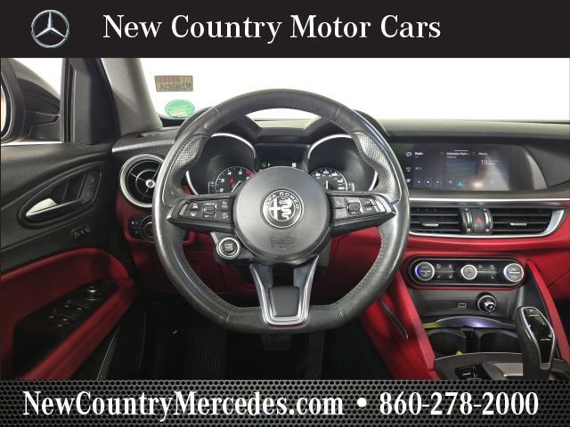 Used 2021 Alfa Romeo Stelvio Ti w/ Nero Edizione image 19