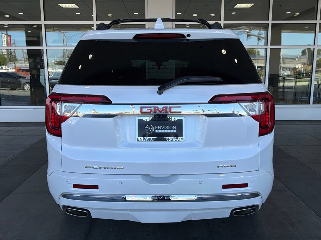 Used 2021 GMC Acadia Denali w/ Denali Ultimate Package AWD/4WD image 11