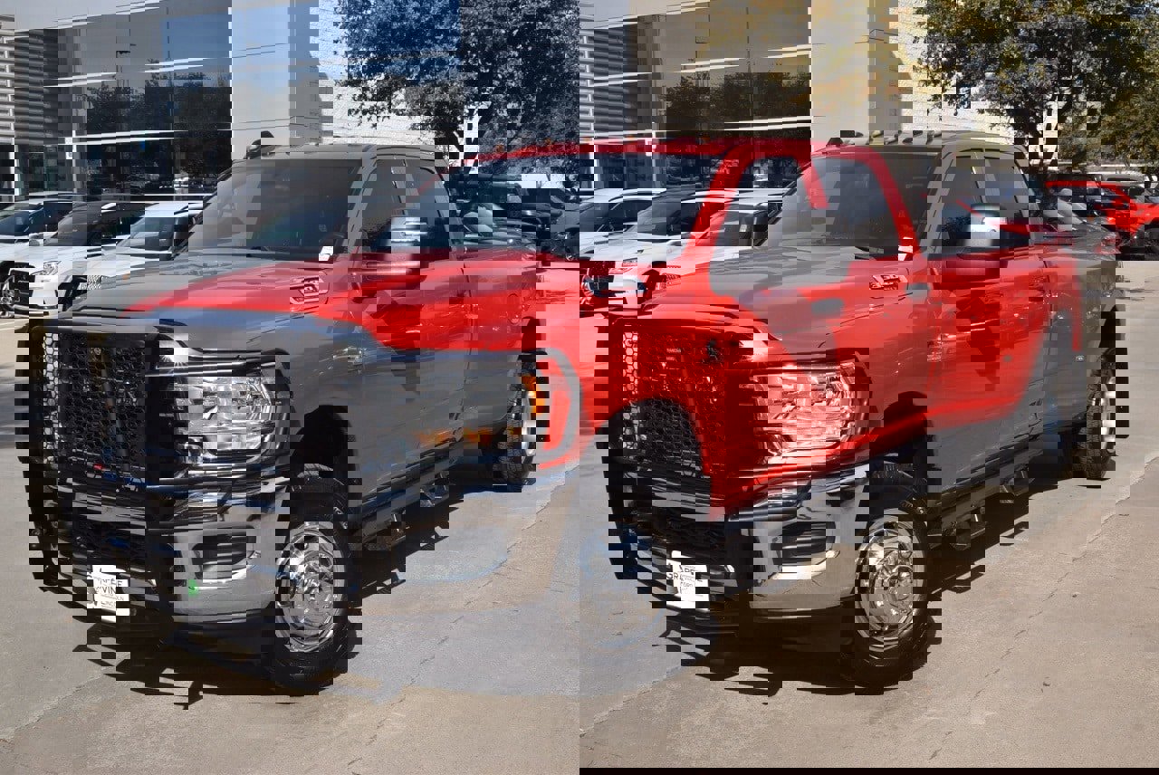 Used 2023 RAM 3500 Tradesman image 40