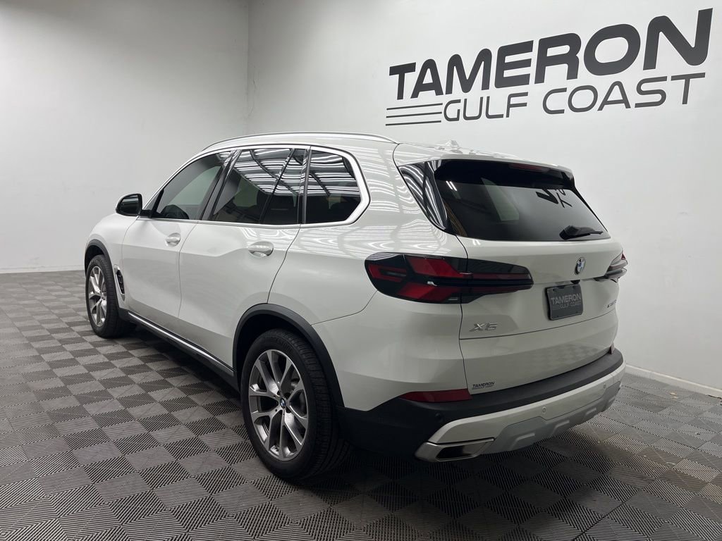 Used 2024 BMW X5 sDrive40i w/ Premium Package image 8