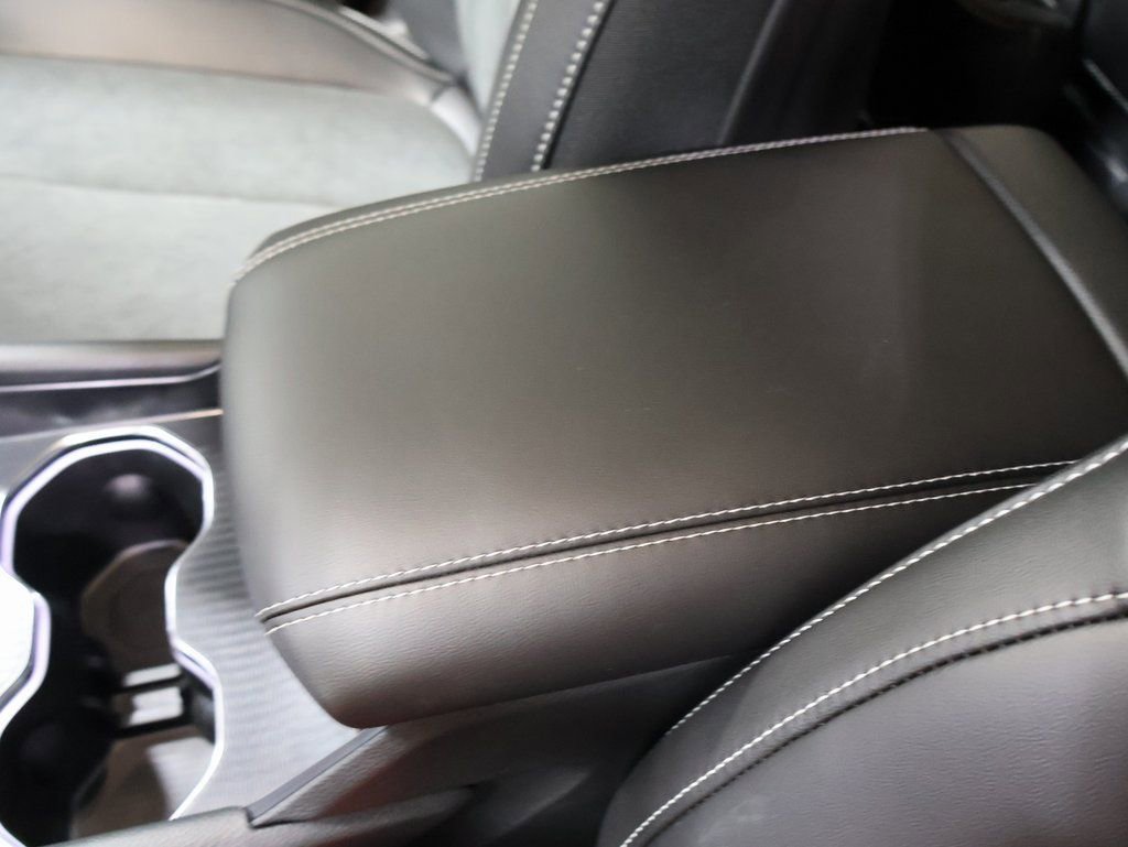 New 2025 Jeep Grand Cherokee L Altitude image 28