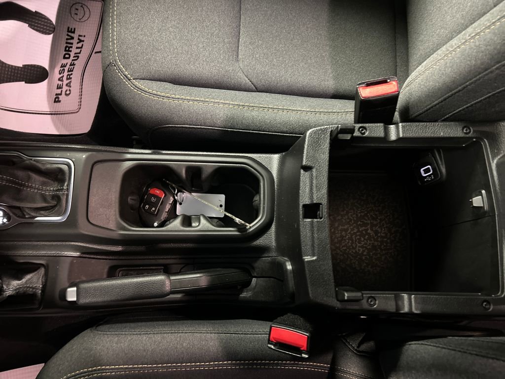 Used 2024 Jeep Wrangler Unlimited Sport AWD/4WD image 21