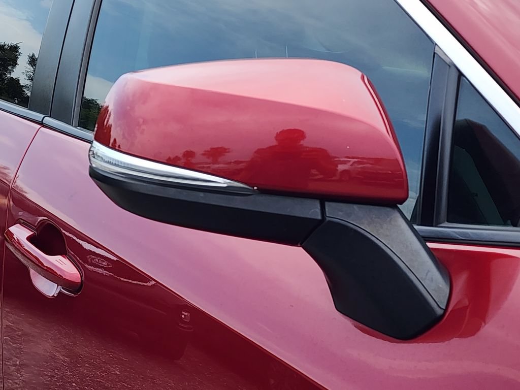 Used 2022 Toyota RAV4 XLE FWD image 13