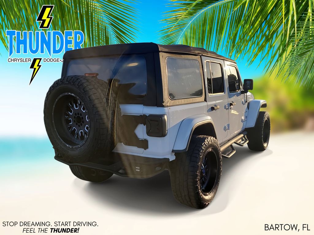 Used 2018 Jeep Wrangler Unlimited Sahara image 4