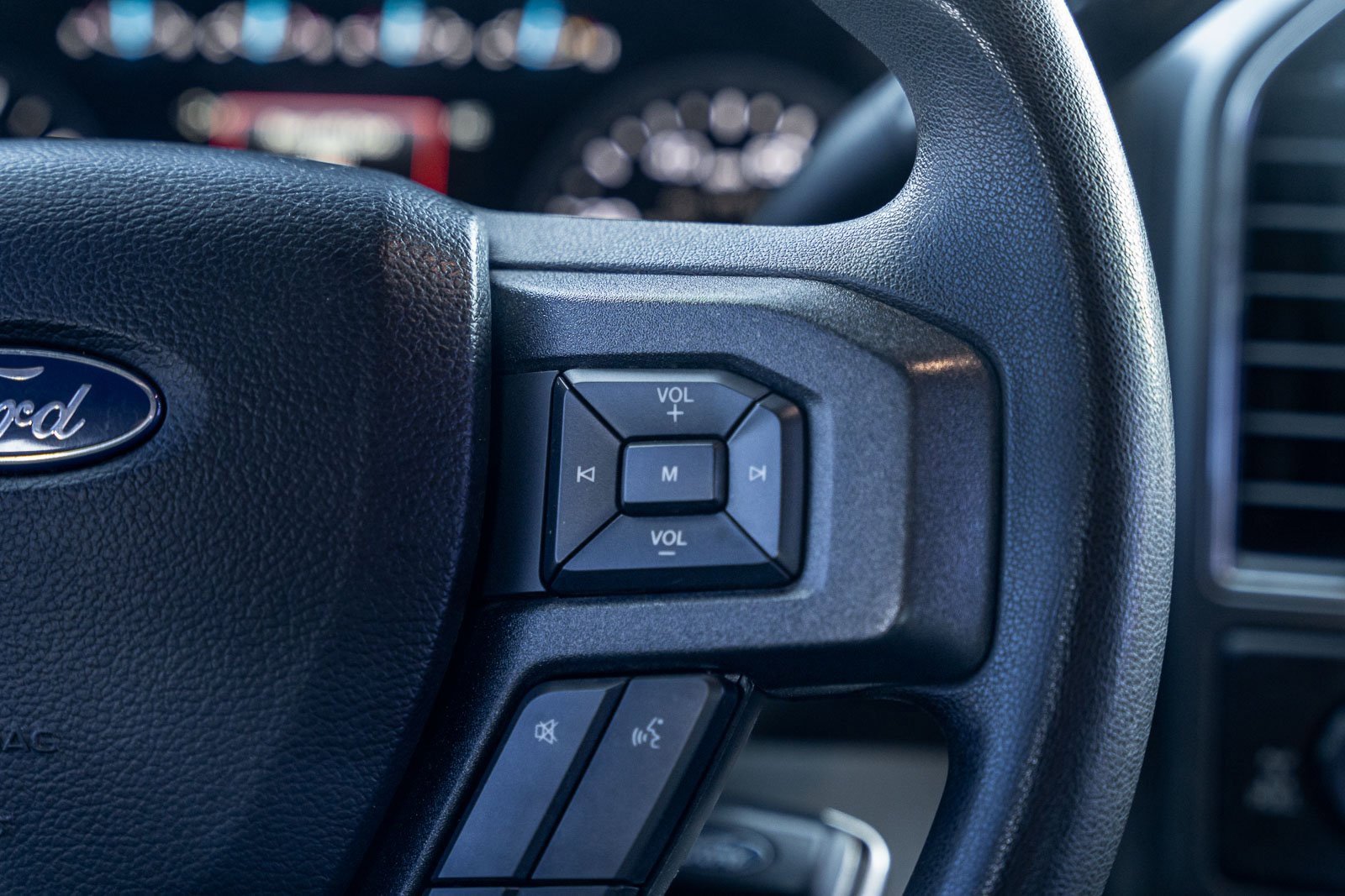 Certified 2021 Ford F250 XLT w/ XLT Premium Package image 25