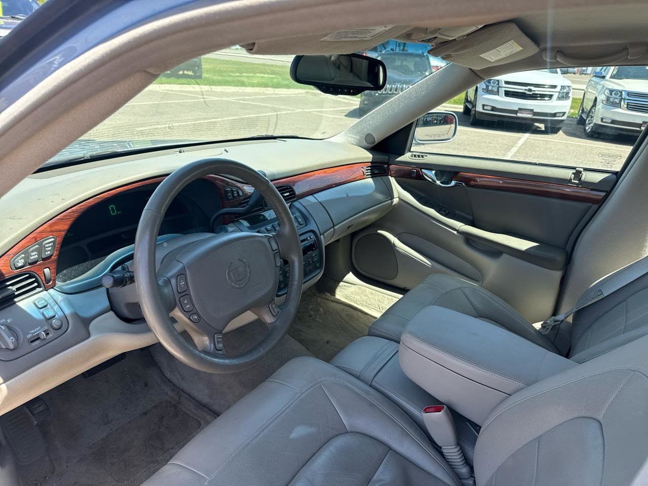 Used 2004 Cadillac De Ville w/ Equipment Group FWD image 11
