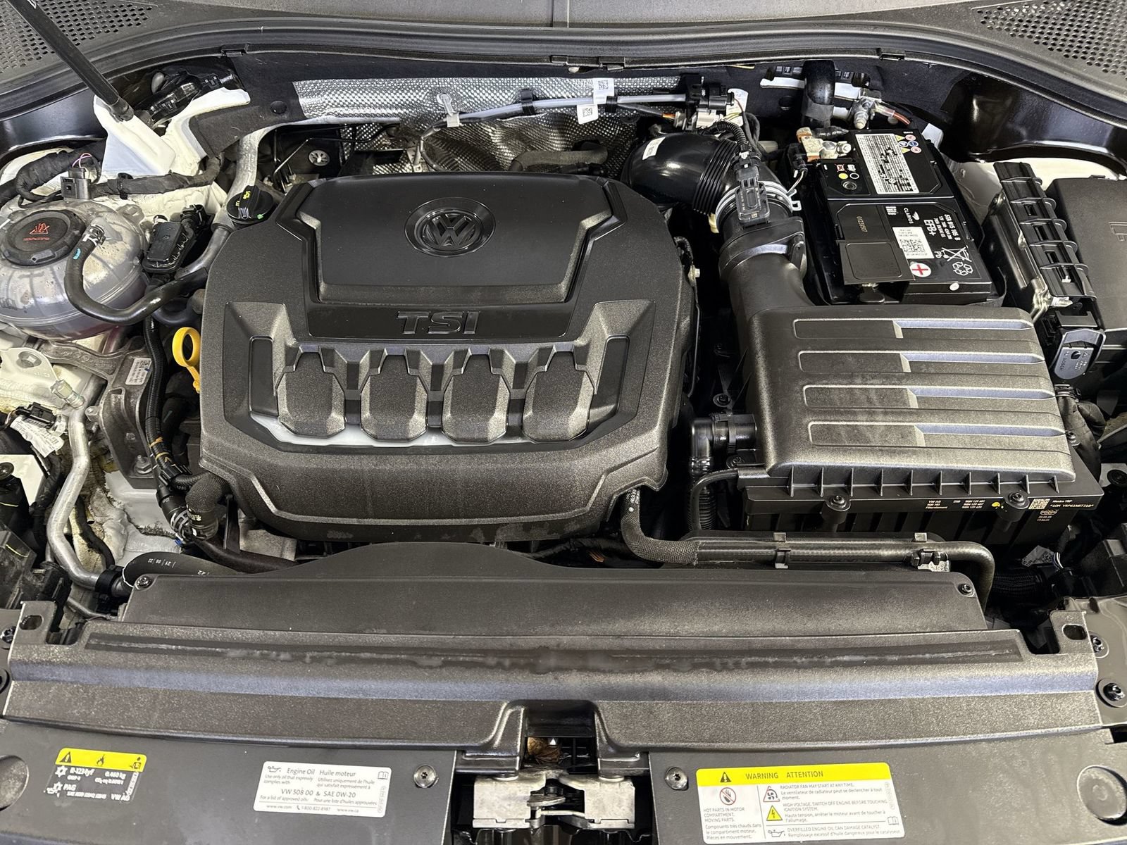 Used 2023 Volkswagen Tiguan SE R-Line FWD image 29