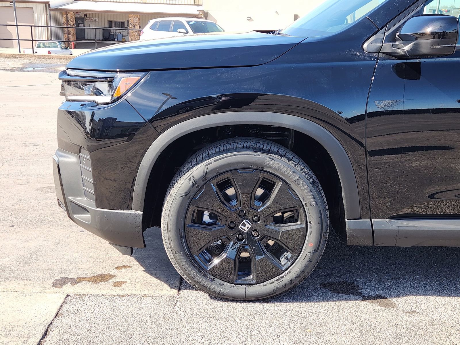 New 2026 Honda Pilot Black Edition image 9