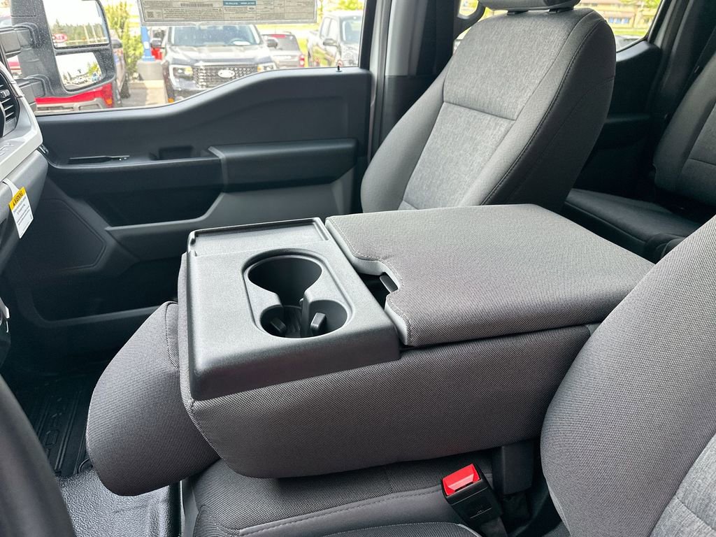 New 2025 Ford F550 4x4 Crew Cab Super Duty image 27