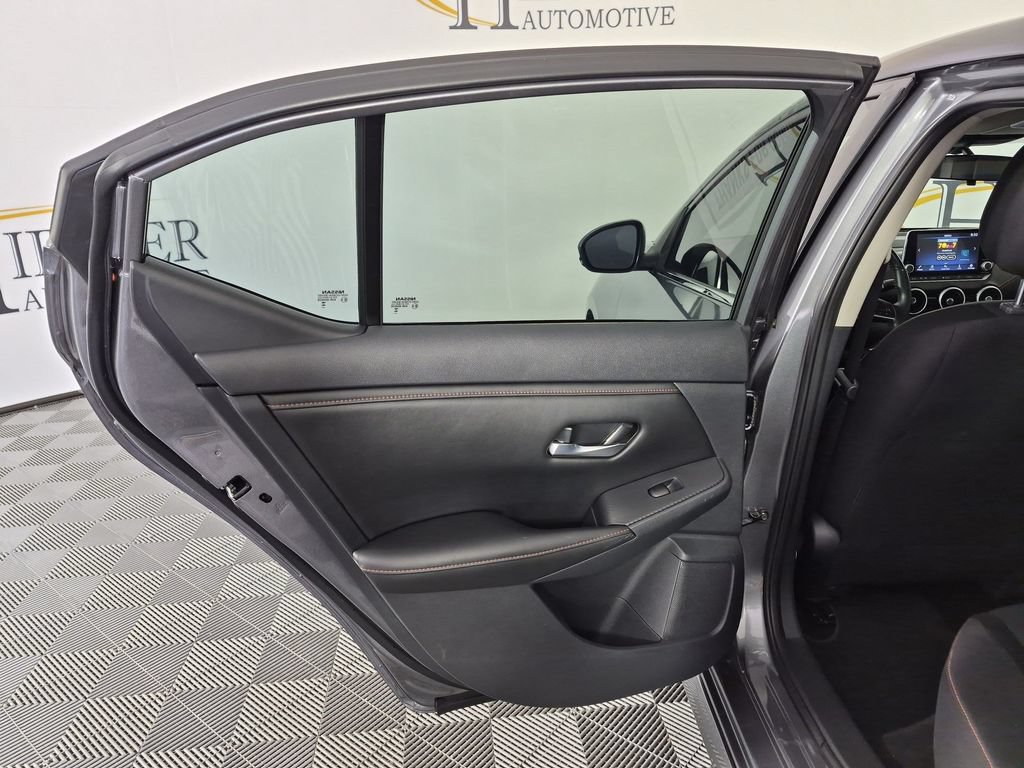 Used 2022 Nissan Sentra SR w/ Trunk Package FWD image 28