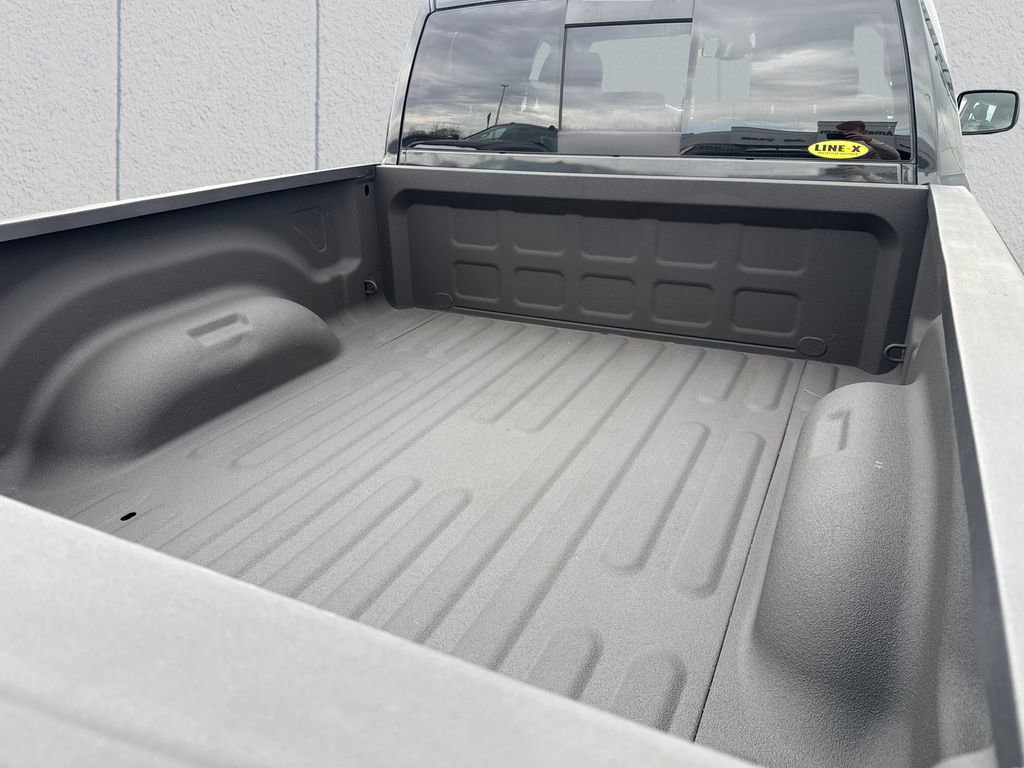 Used 2015 RAM 1500 Sport w/ Black Ram 1500 Sport Group image 11