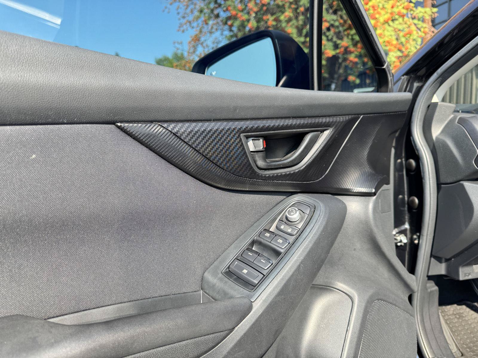 Used 2020 Subaru Crosstrek 2.0i Premium w/ Moonroof Package 1 AWD/4WD image 11