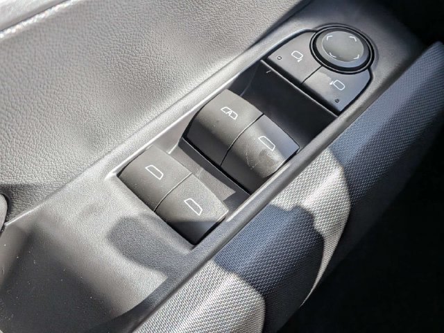 New 2026 GMC Canyon Elevation w/ Convenience Package RWD image 22