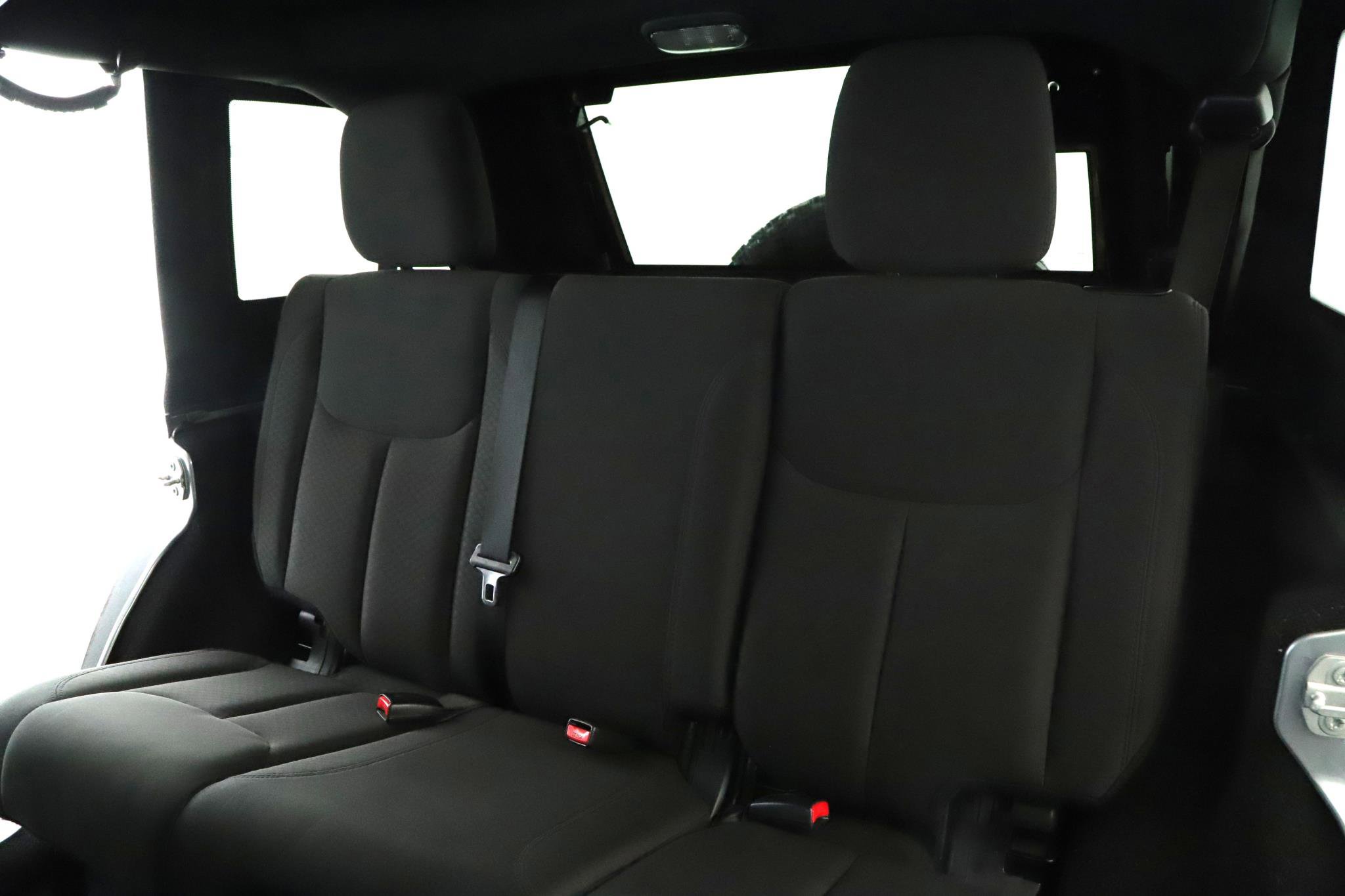 Used 2016 Jeep Wrangler Unlimited Sport w/ Connectivity Group image 5