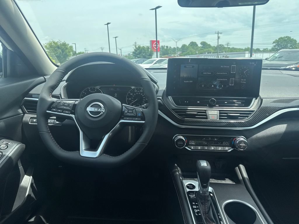 New 2026 Nissan Altima 2.5 SR w/ SR Premium Package FWD image 23
